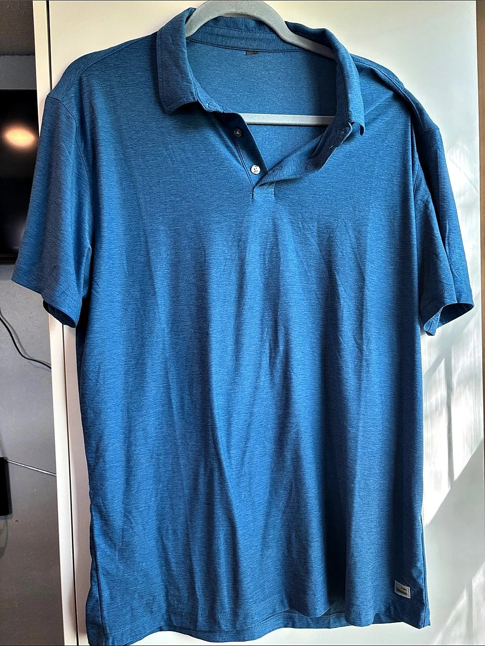 Vuori Strato Tech Polo Men's Blue Polo Like New